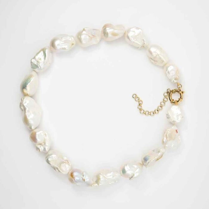 White Baroque pearl Necklace in 18k Gold Plated Silver - Image 3